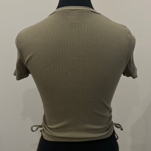 Olive Green Crop Top - Picture 4 of 5